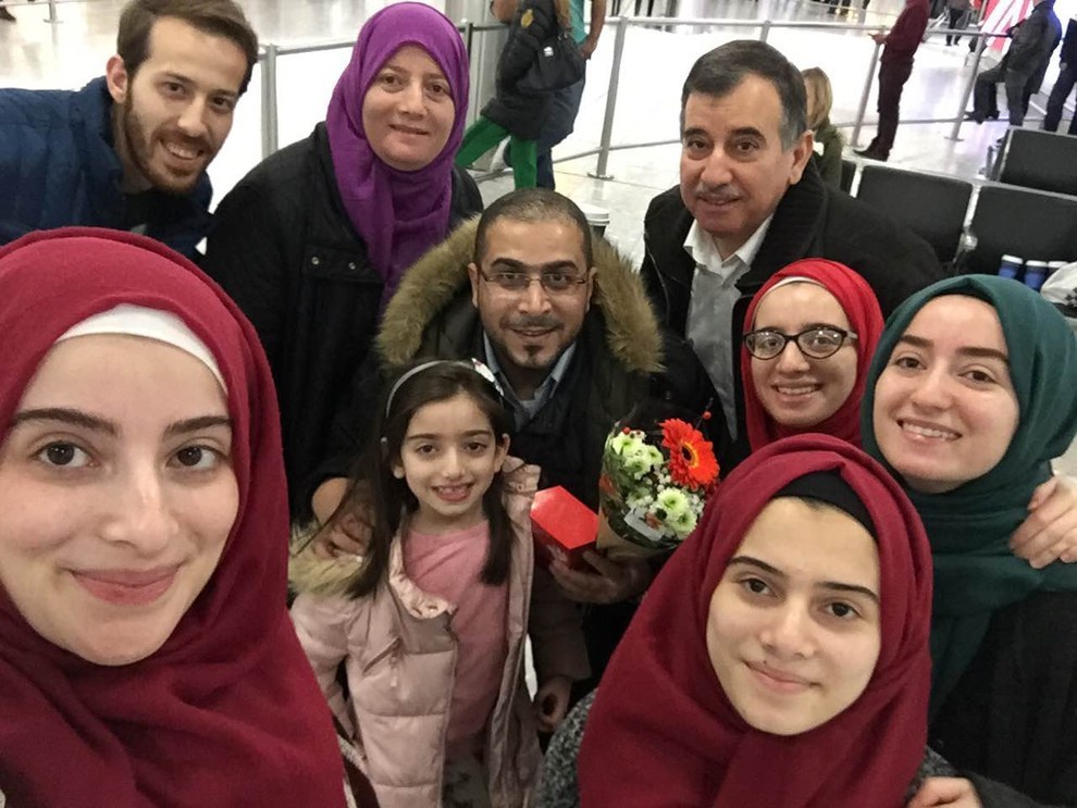 Refugee family reunion: a user’s guide